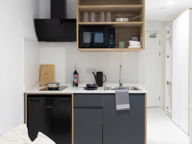Studio for rent in London Borough of Tower Hamlets, Greater London
