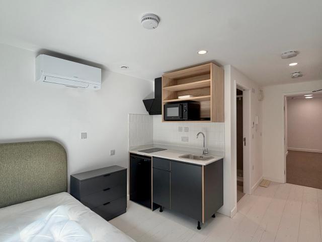 Studio for rent in Limehouse, Greater London