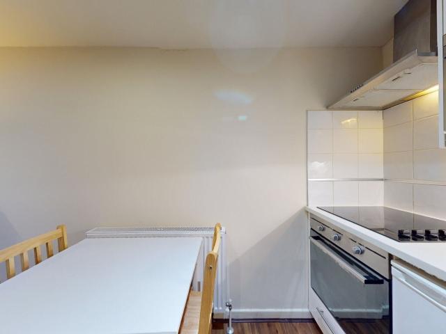 Studio for rent in Cricklewood, Greater London