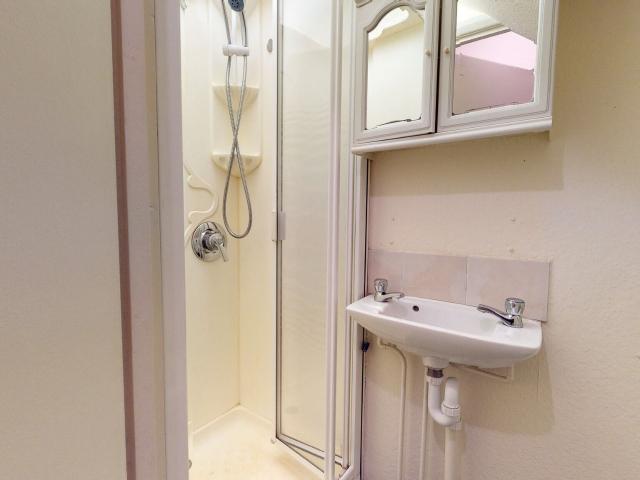 Studio for rent in Cricklewood, Greater London