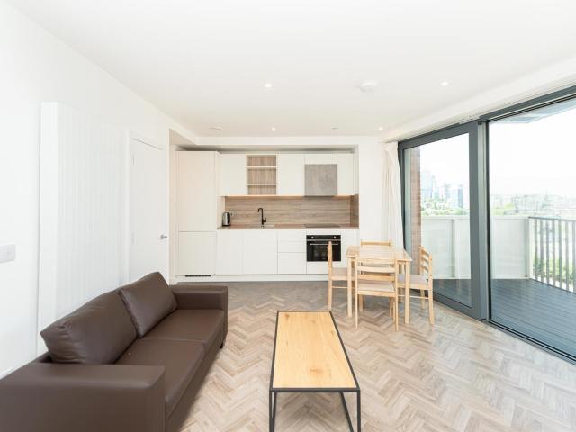 Studio for rent in Bromley-by-Bow, Poplar Grove