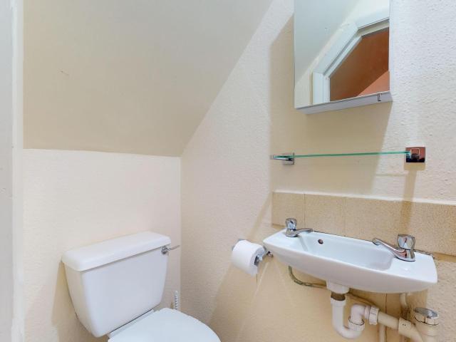 Studio for rent in Willesden Green, Greater London