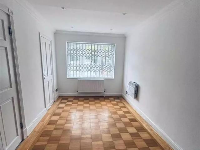 Studio for rent in Epping, Essex