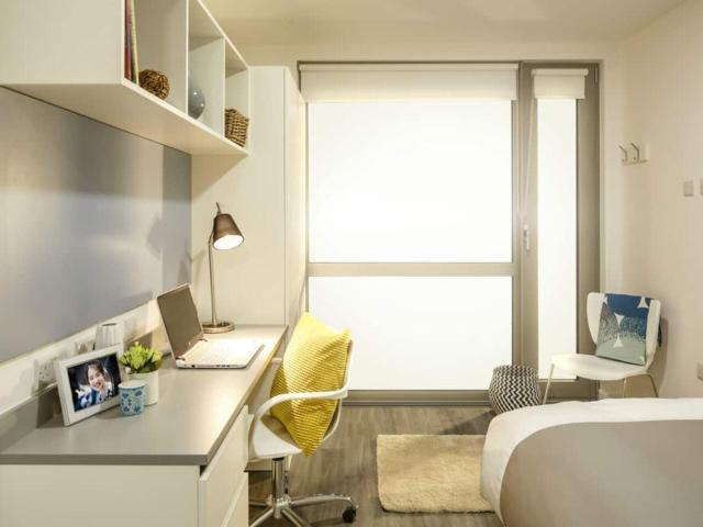 Studio for rent in London Borough of Lewisham, Deptford