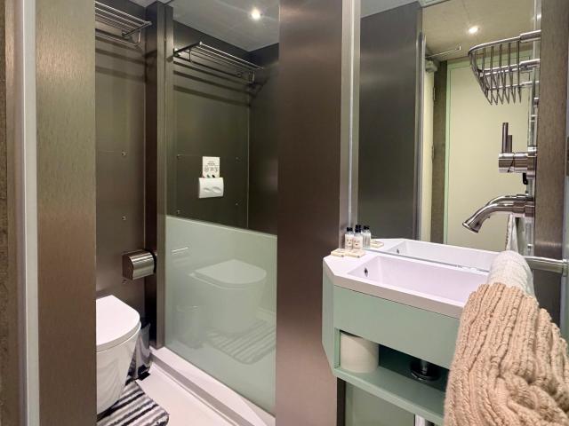 Studio for rent in London Borough of Ealing, Park Royal
