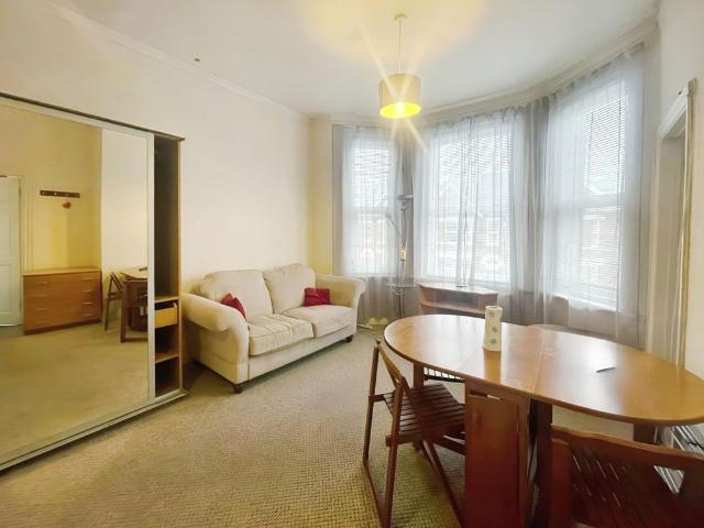 Studio for rent in Boscombe, Bournemouth