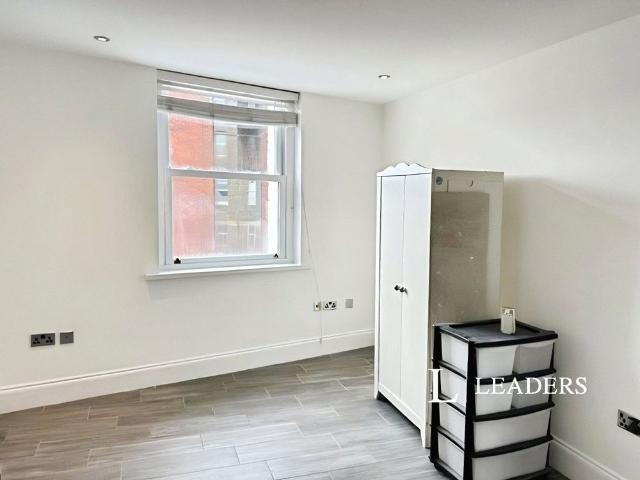 Studio for rent in Round Hill, Brighton & Hove