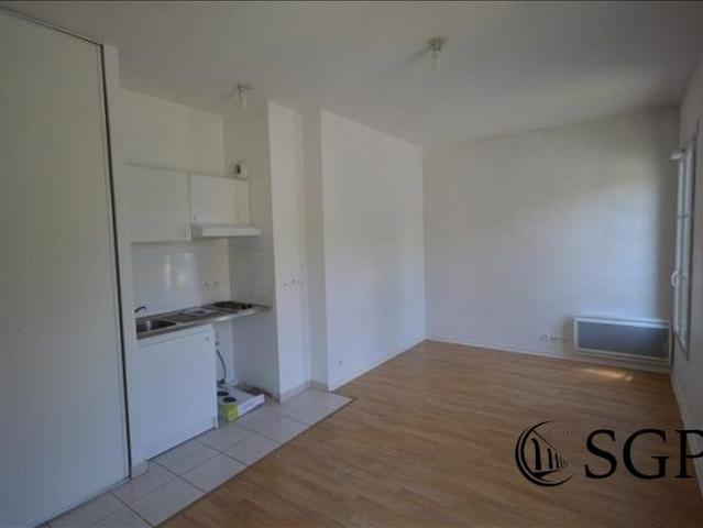 Studio location à Versailles, Toussus-le-noble