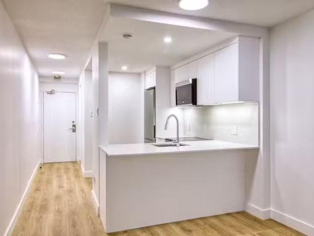 Condo for rent in St. Leonard's, Quebec