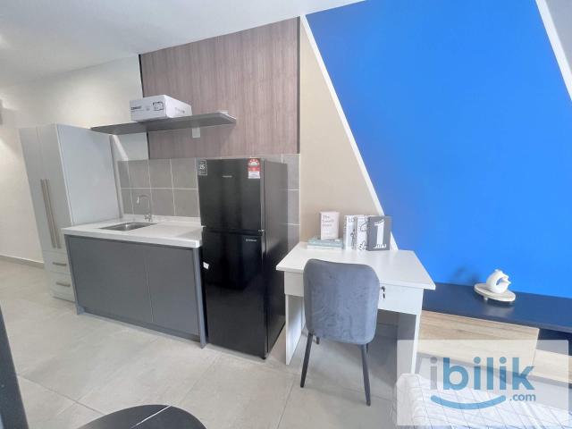 Room for rent in Petaling, Alam Impian
