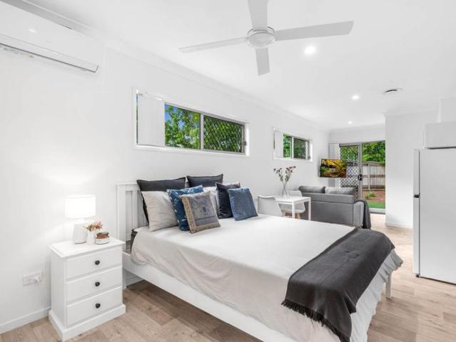 Granny Flat for rent in Toombul, Queensland