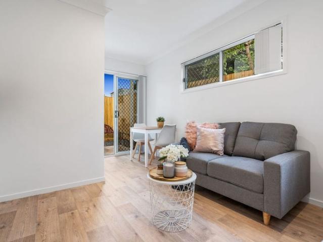 Granny Flat for rent in Toombul, Queensland