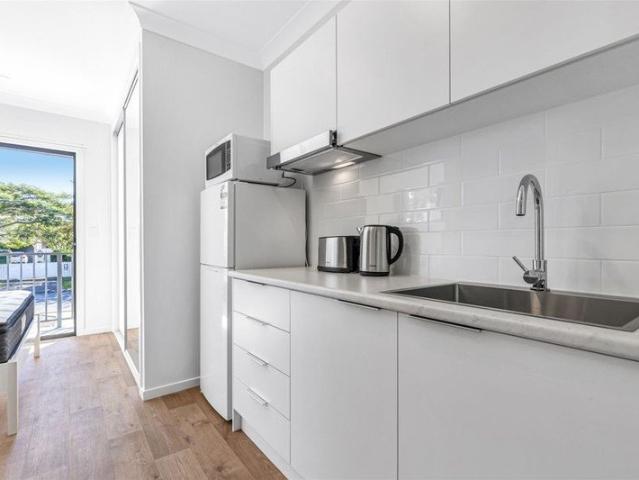 Granny Flat for rent in Toombul, Queensland