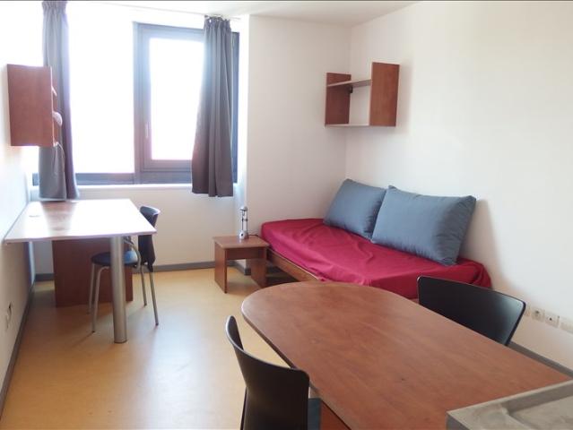 Studio location à Le Grand Charran, Valence