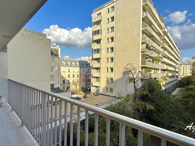 Studio location à Paris 15e Arrondissement, Paris