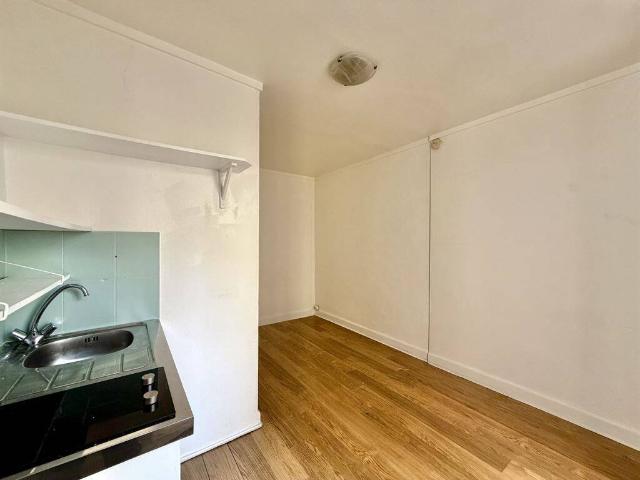 Studio location à Paris 7e Arrondissement, Paris