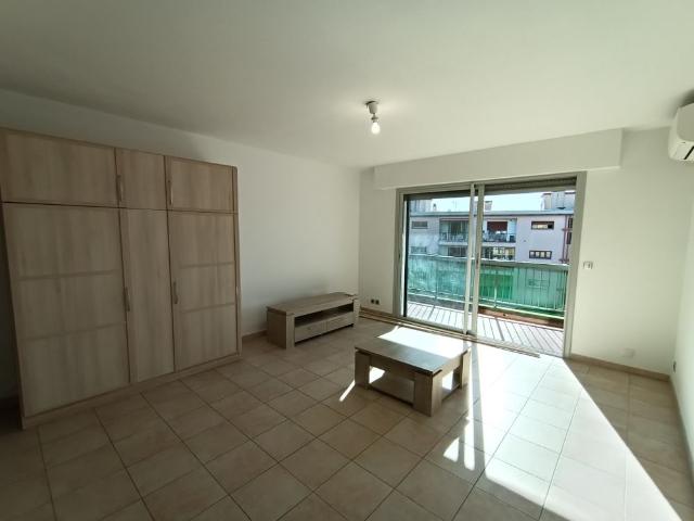 Studio location à Grasse, Cagnes-sur-mer