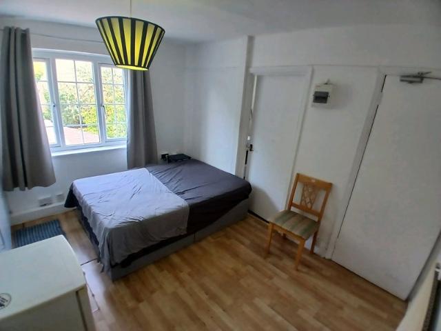 Studio for rent in London Borough of Croydon, Thornton Heath