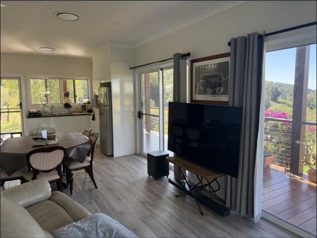 Granny Flat for rent in Flagstone Creek, Queensland
