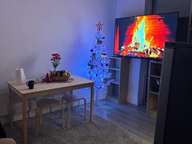 Studio for rent in Mill Hill, Isle Of Man