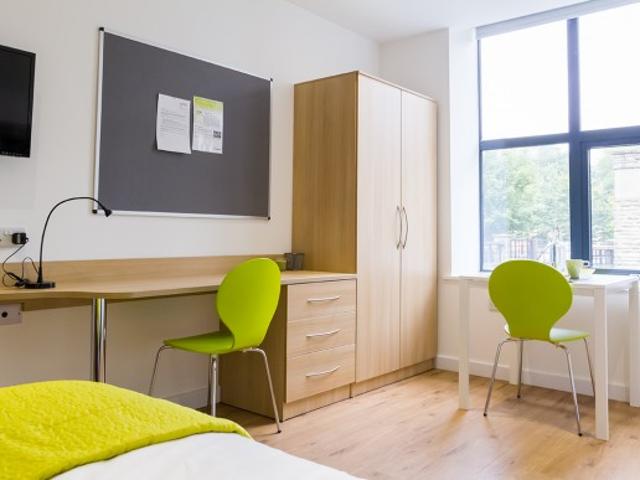 Room for rent in Huddersfield, West Yorkshire