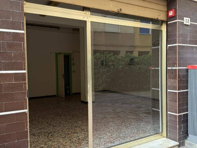 Ufficio in affitto a Albenga, Liguria