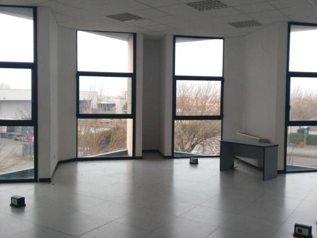 Ufficio in affitto a Unione della Romagna Faentina, Faenza