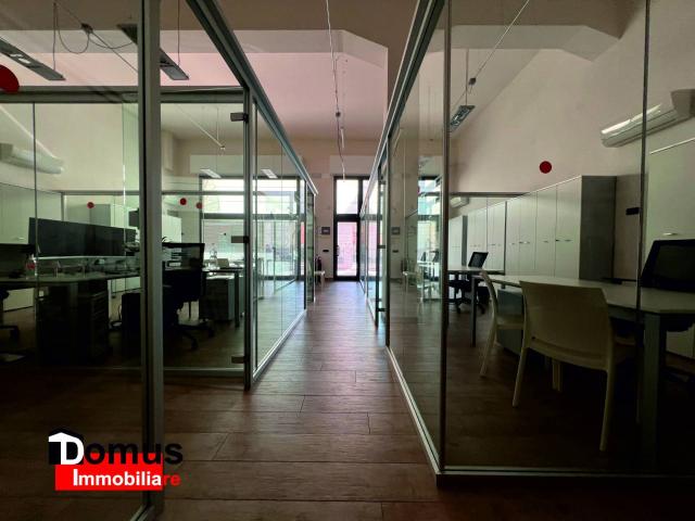 Ufficio in affitto a Ferrara, Reggio Emilia