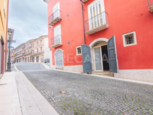 Ufficio in affitto a Manocalzati, Campania