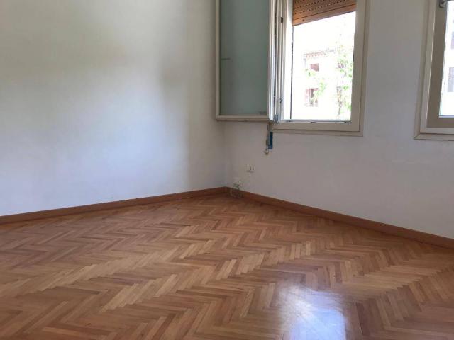 Ufficio in affitto a Rovigo, Veneto