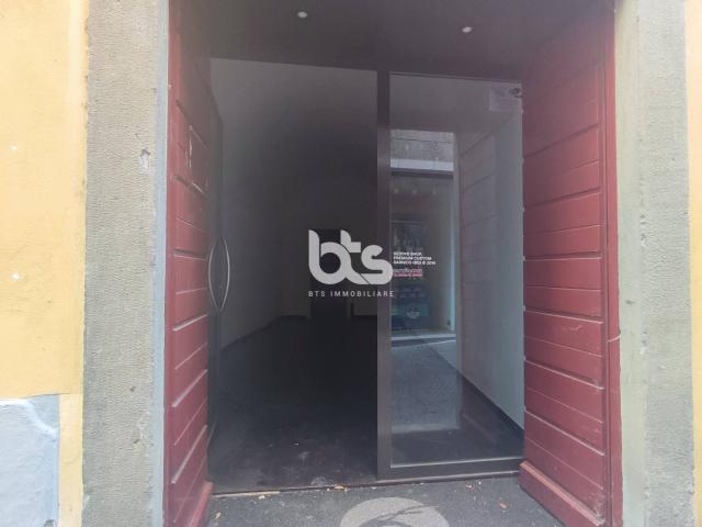 Ufficio in affitto a Sarnico, Lombardia