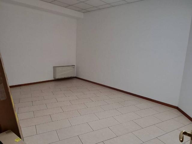 Ufficio in affitto a Spoltore, Abruzzo