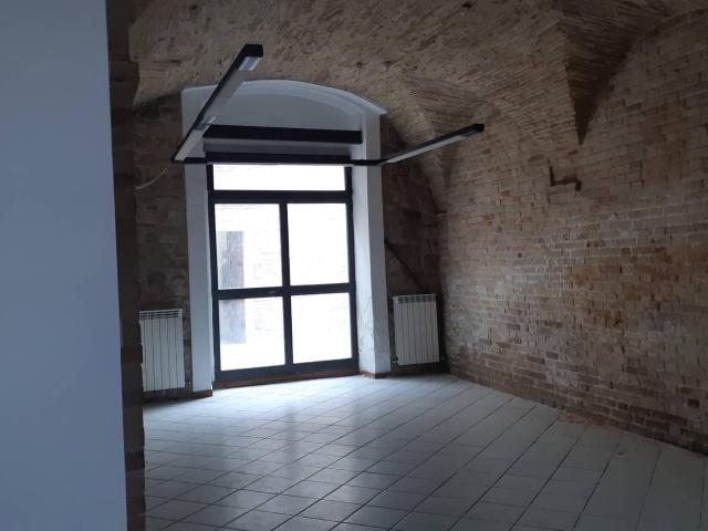 Ufficio in vendita a San Venanzio, Marche