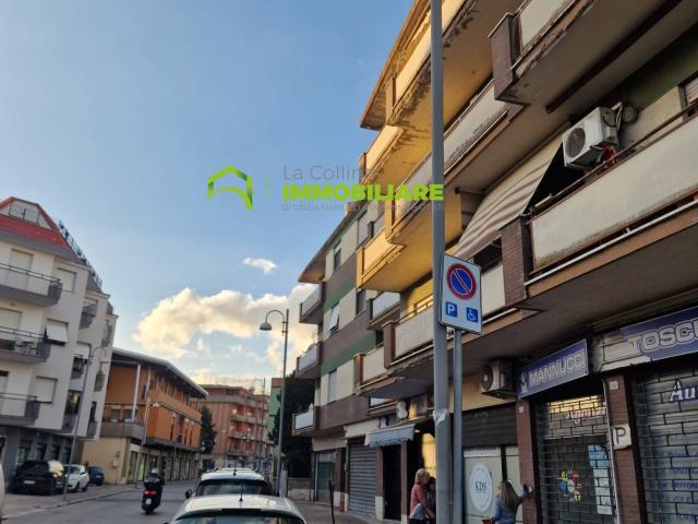 Ufficio in vendita a Cisterna Di Latina, Lazio