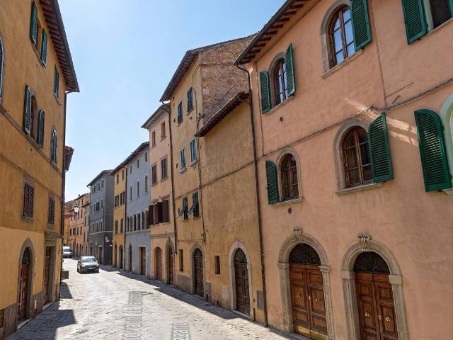 Ufficio in vendita a Colle Di Val D'elsa, Toscana