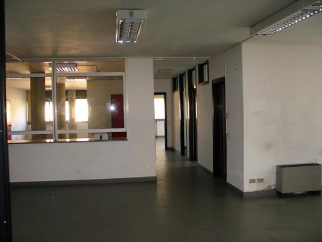 Ufficio in vendita a Sant'Anna, Bagni Di Lucca Ponte
