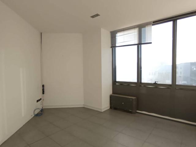 Ufficio in vendita a Crocetta-San Lazzaro-Modena Est, Modena