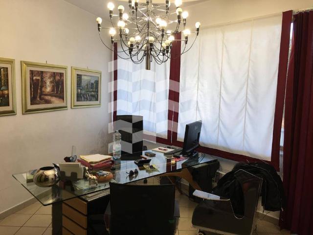 Ufficio in vendita a Sala Consilina, Campania