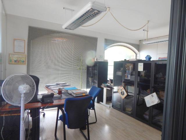 Ufficio in vendita a Santa Lucia, Marche