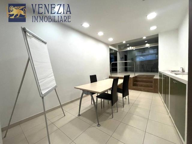 Ufficio in vendita a Perriera, Sciacca