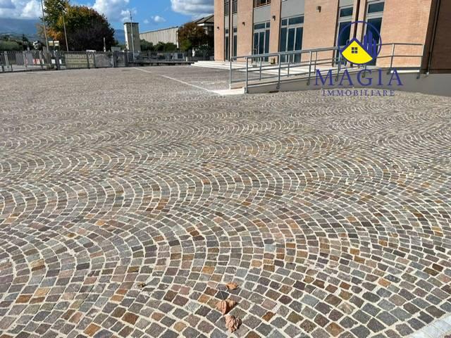 Ufficio in vendita a Marche, Ascoli Piceno