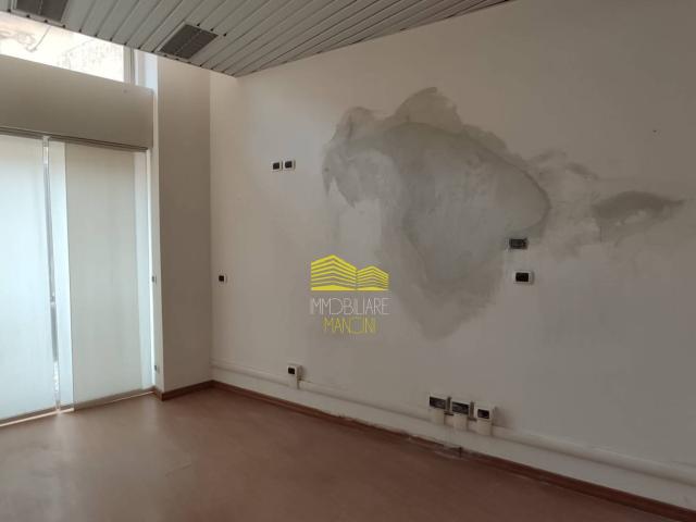 Ufficio in vendita a Trezzo sull'Adda