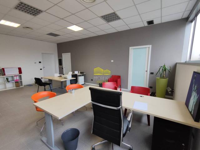 Ufficio in vendita a Trezzo Sull'adda, Lombardia