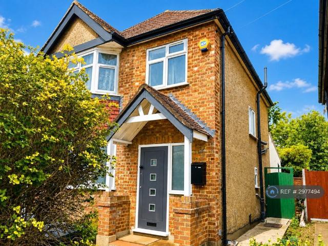House for rent in London Borough of Ealing, Hanwell