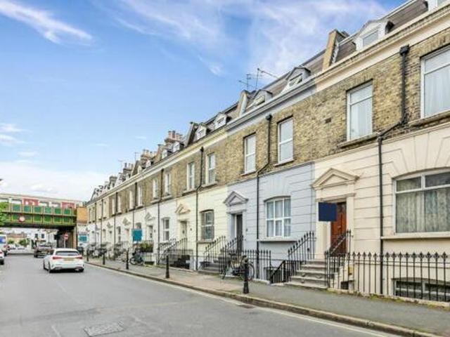 House for sale in Lyons, Greater London