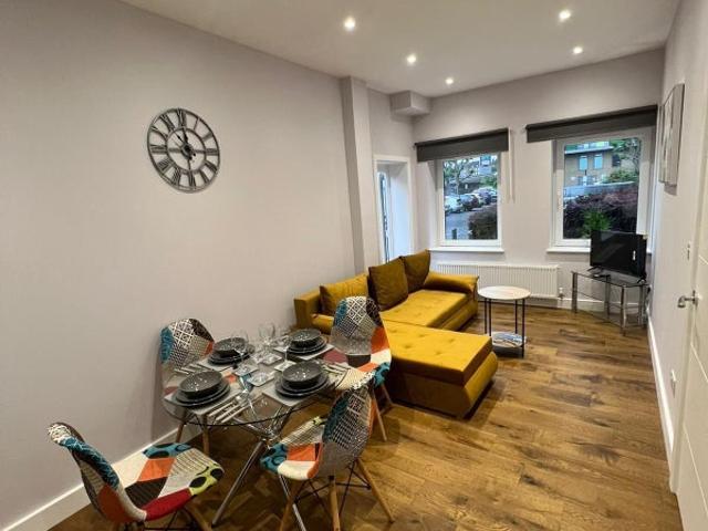 Apartment for rent in Mill Meads, Greater London