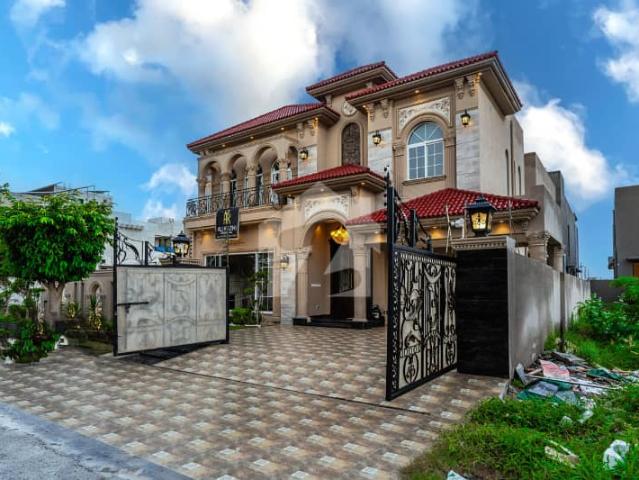 House for sale in لاہور, لاہور ڈویژن