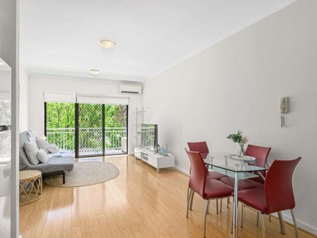 Apartment for rent in Cockburn, Western Australia