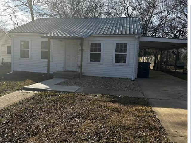 House for rent in Ada
