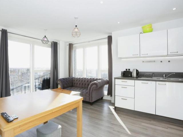 Apartment for rent in London Borough of Lewisham, Ladywell